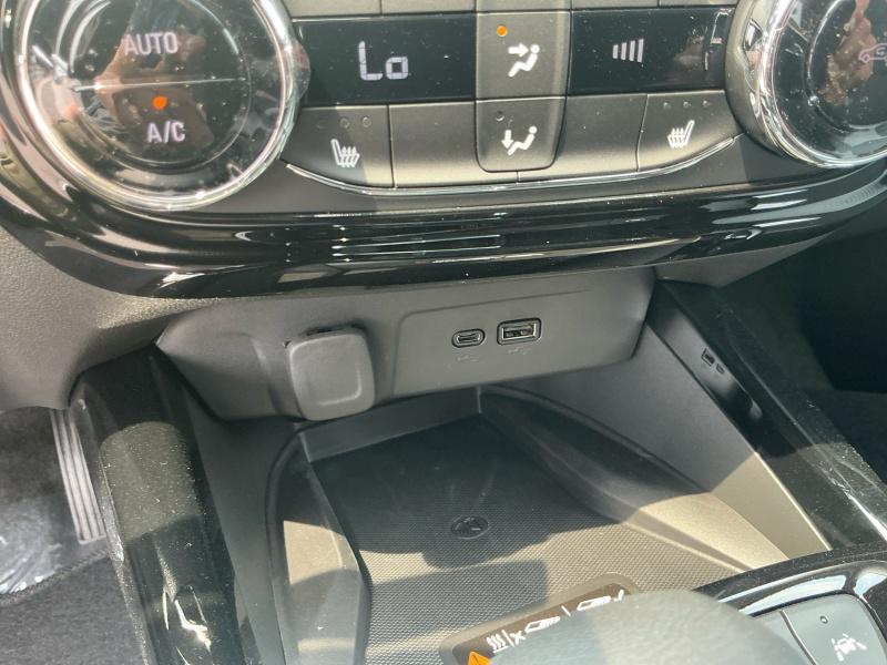 new 2025 Chevrolet Trax car, priced at $25,990