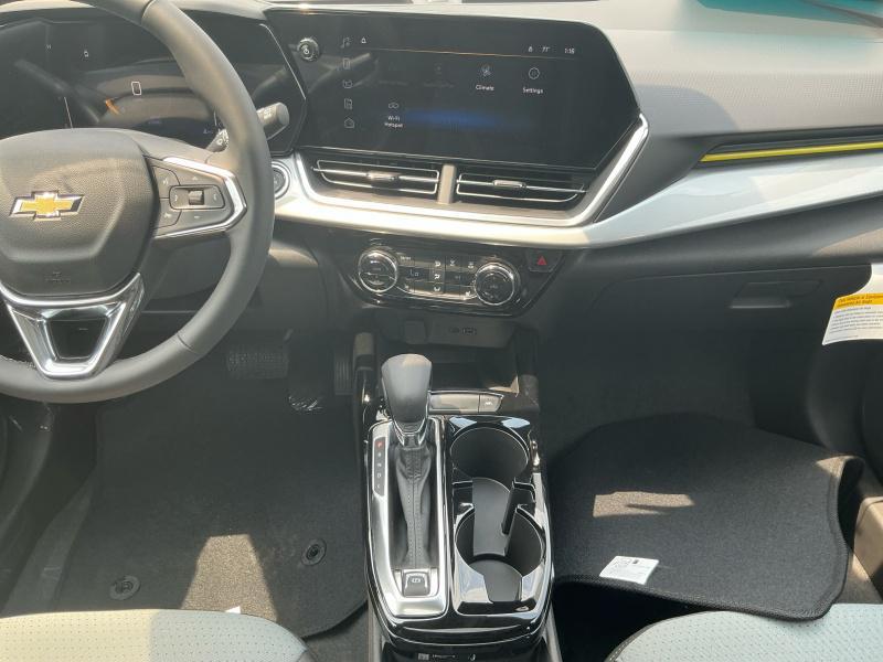 new 2025 Chevrolet Trax car, priced at $25,990