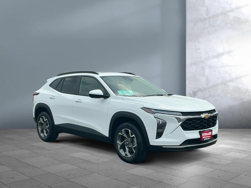 new 2025 Chevrolet Trax car, priced at $25,990