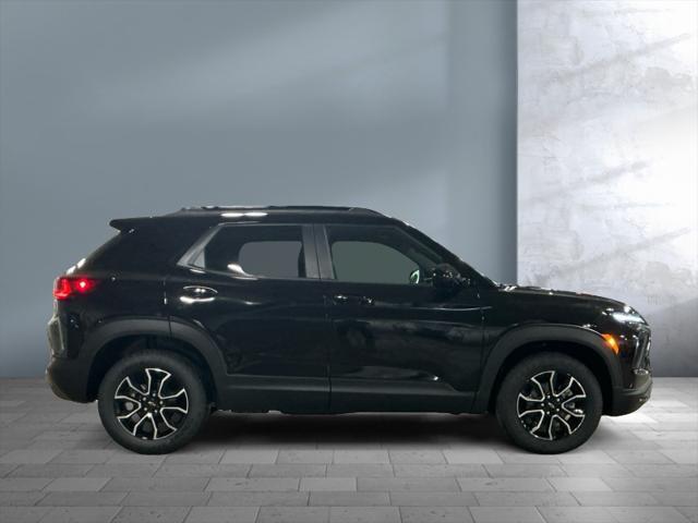 new 2025 Chevrolet TrailBlazer car, priced at $33,579