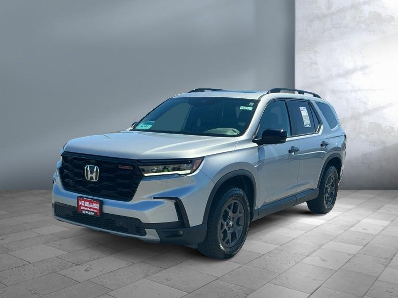 used 2023 Honda Pilot car, priced at $42,999