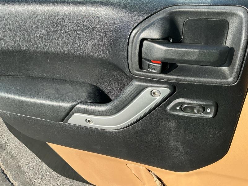 used 2013 Jeep Wrangler Unlimited car, priced at $14,990