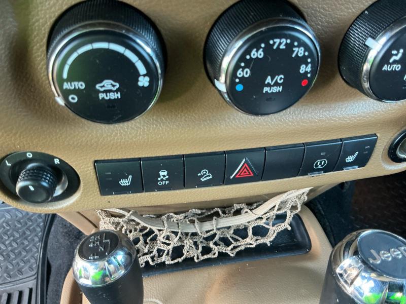 used 2013 Jeep Wrangler Unlimited car, priced at $14,990