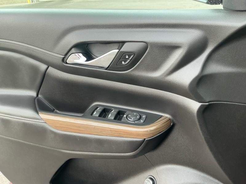 used 2023 GMC Acadia car, priced at $29,449