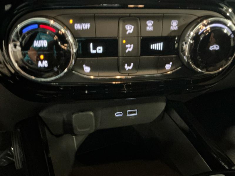 new 2025 Chevrolet Trax car, priced at $25,884