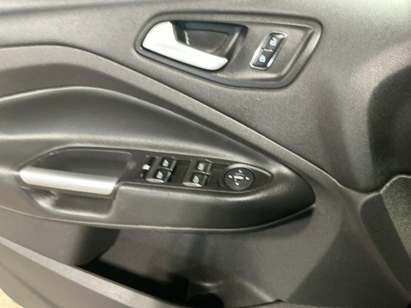 used 2015 Ford Escape car, priced at $9,999