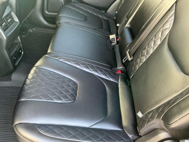 used 2024 Ford Edge car, priced at $32,990