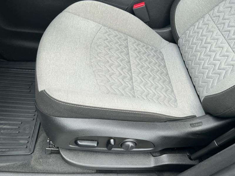used 2023 Chevrolet Equinox car, priced at $23,999