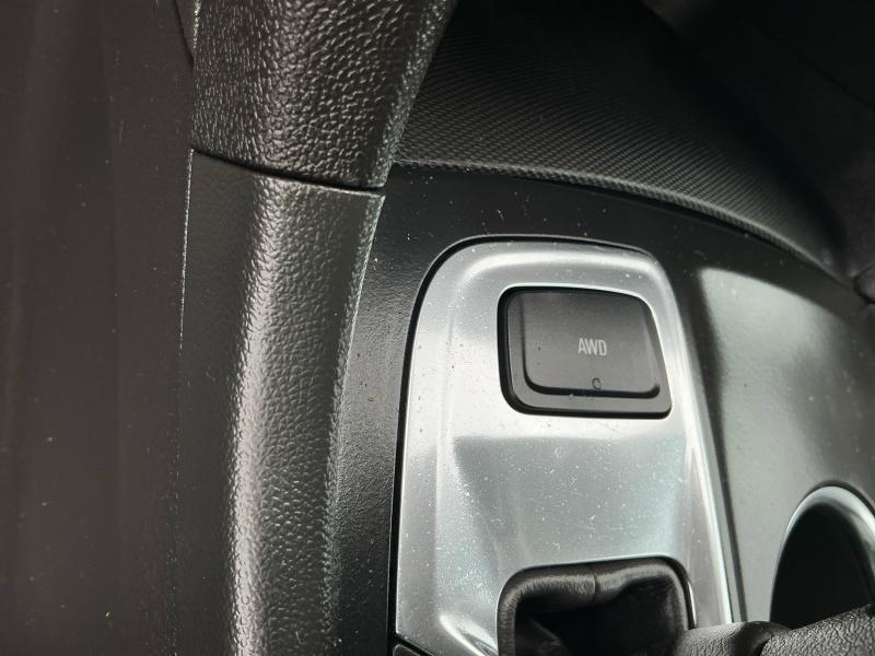 used 2023 Chevrolet Equinox car, priced at $23,999