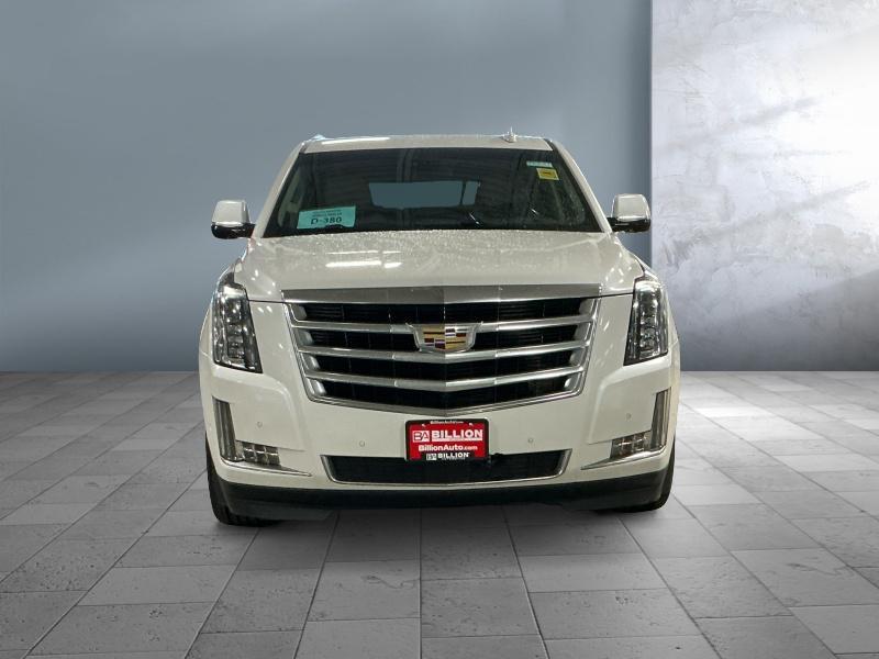 used 2019 Cadillac Escalade ESV car, priced at $28,999