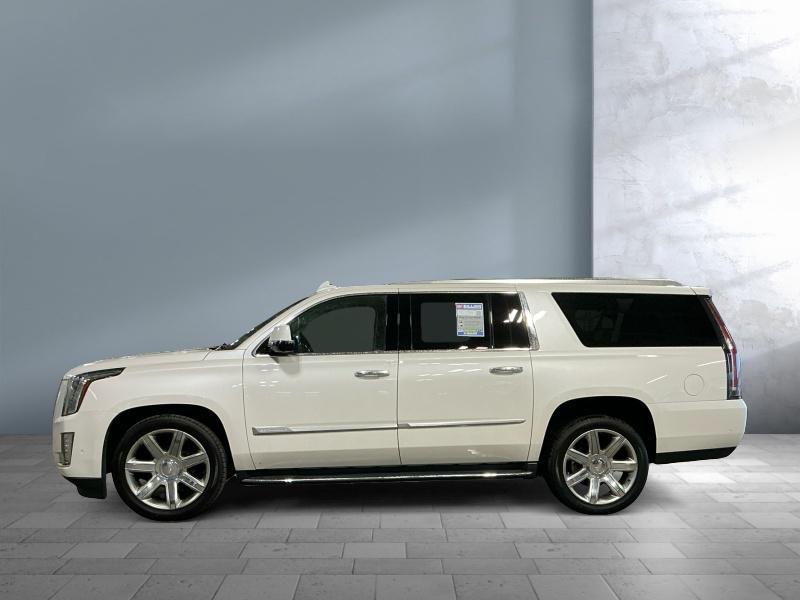 used 2019 Cadillac Escalade ESV car, priced at $28,999