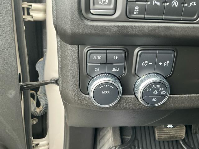 used 2022 GMC Yukon car, priced at $41,999