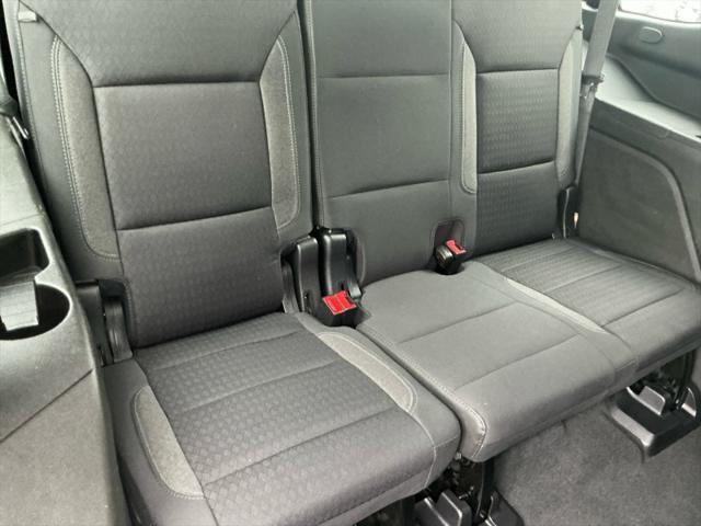 used 2022 GMC Yukon car, priced at $41,999
