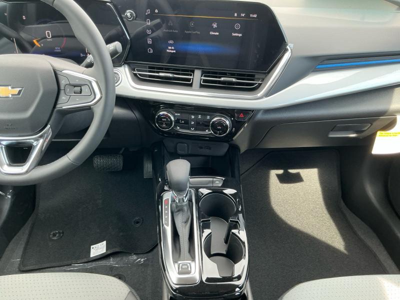 new 2025 Chevrolet Trax car, priced at $25,884