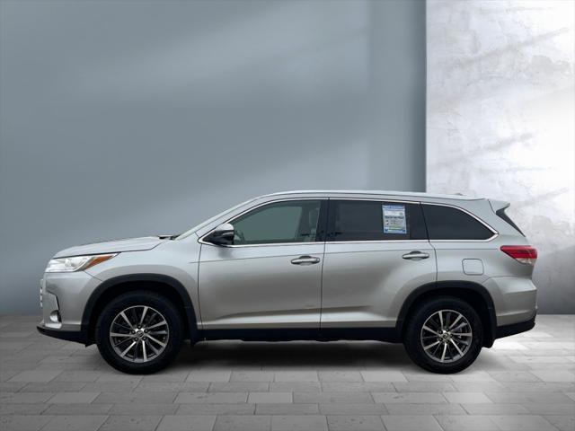 used 2019 Toyota Highlander car, priced at $30,870