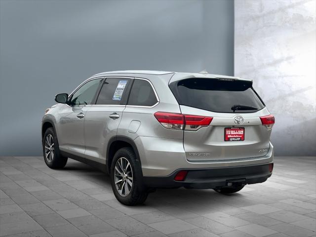 used 2019 Toyota Highlander car, priced at $30,870