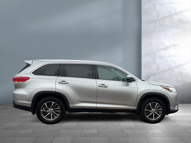 used 2019 Toyota Highlander car, priced at $30,870