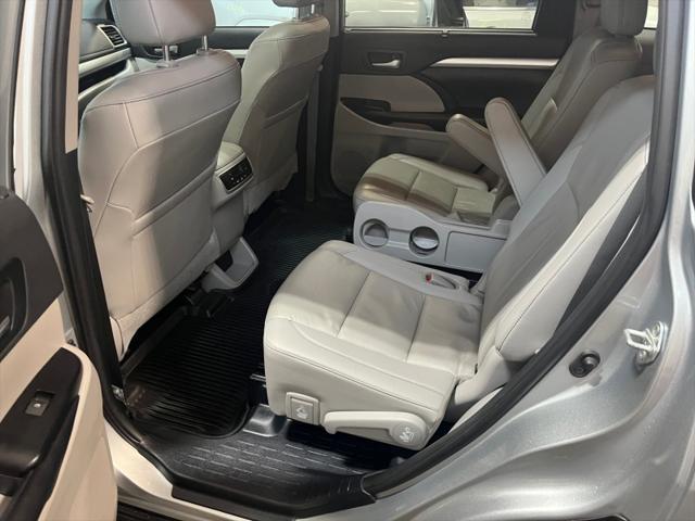 used 2019 Toyota Highlander car, priced at $30,870