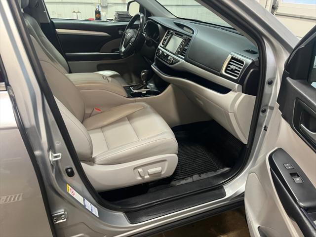 used 2019 Toyota Highlander car, priced at $30,870