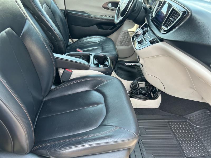 used 2017 Chrysler Pacifica car, priced at $10,999