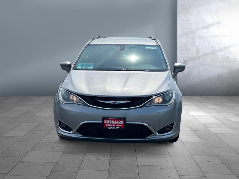 used 2017 Chrysler Pacifica car, priced at $10,999