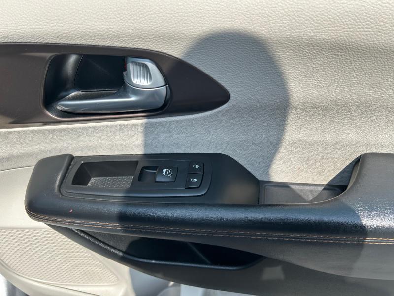 used 2017 Chrysler Pacifica car, priced at $10,999