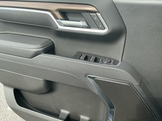 new 2025 Chevrolet Silverado 1500 car, priced at $57,879