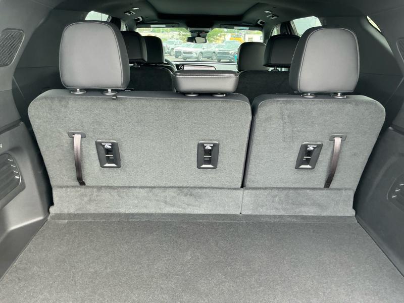 new 2025 Chevrolet Traverse car, priced at $48,594