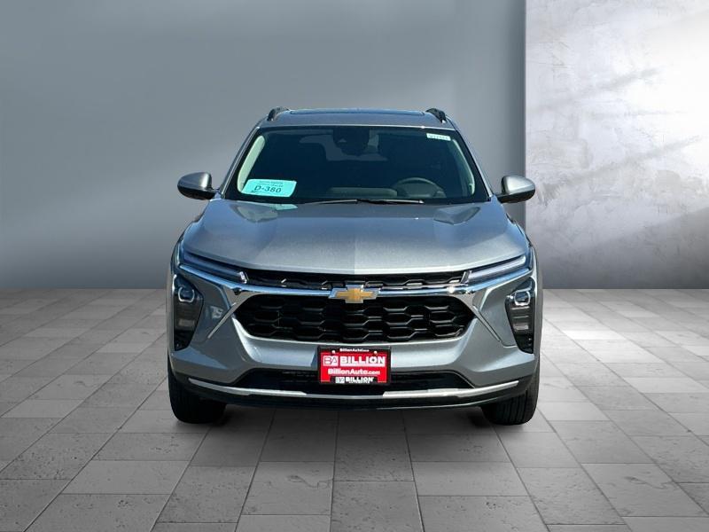 new 2025 Chevrolet Trax car, priced at $26,779