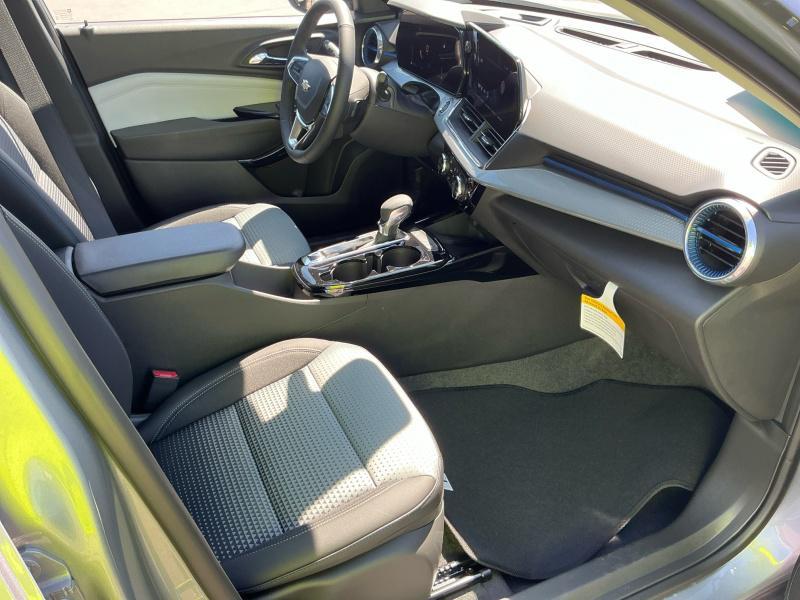 new 2025 Chevrolet Trax car, priced at $26,779