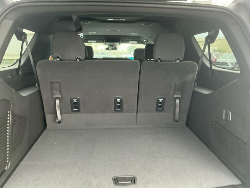 new 2025 Chevrolet Suburban car, priced at $68,244
