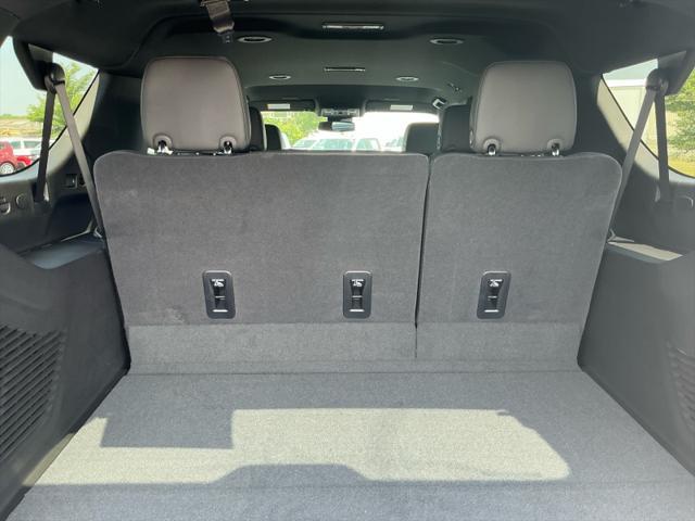 new 2025 Chevrolet Suburban car, priced at $77,264