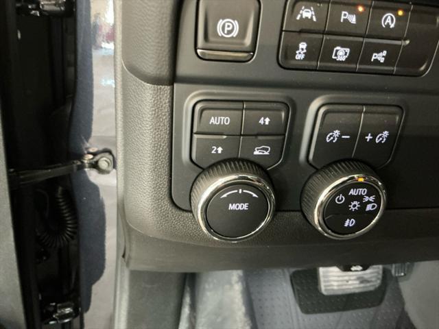 new 2025 Chevrolet Suburban car, priced at $90,904