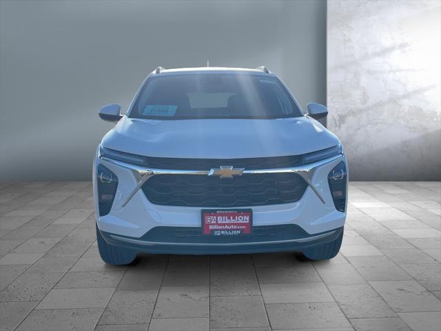 new 2025 Chevrolet Trax car, priced at $25,384