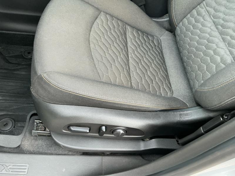 used 2020 Chevrolet Equinox car, priced at $16,499