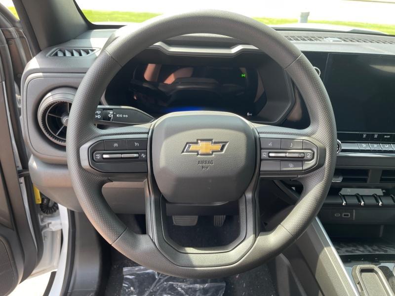 new 2024 Chevrolet Colorado car, priced at $29,990
