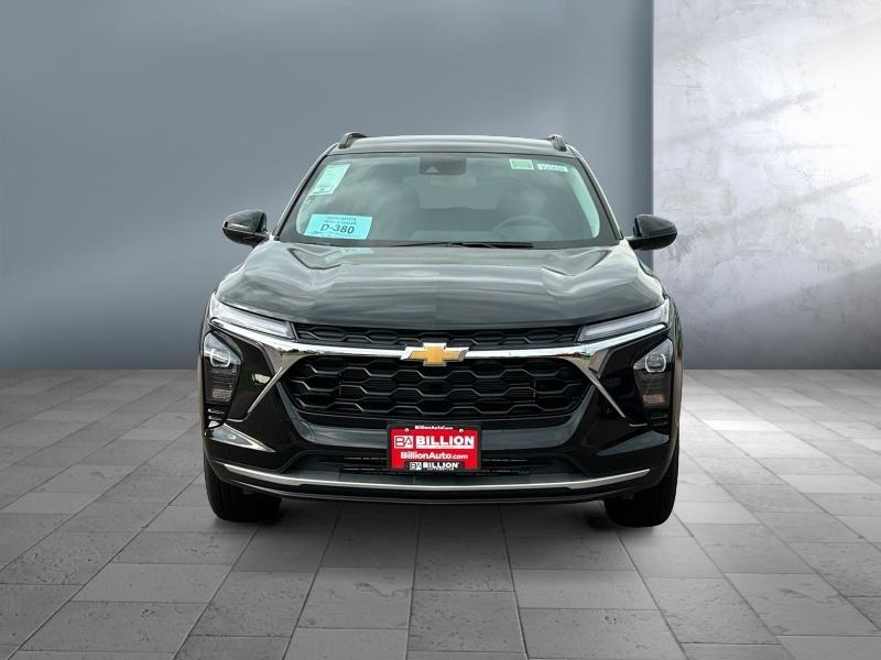 new 2025 Chevrolet Trax car, priced at $24,589