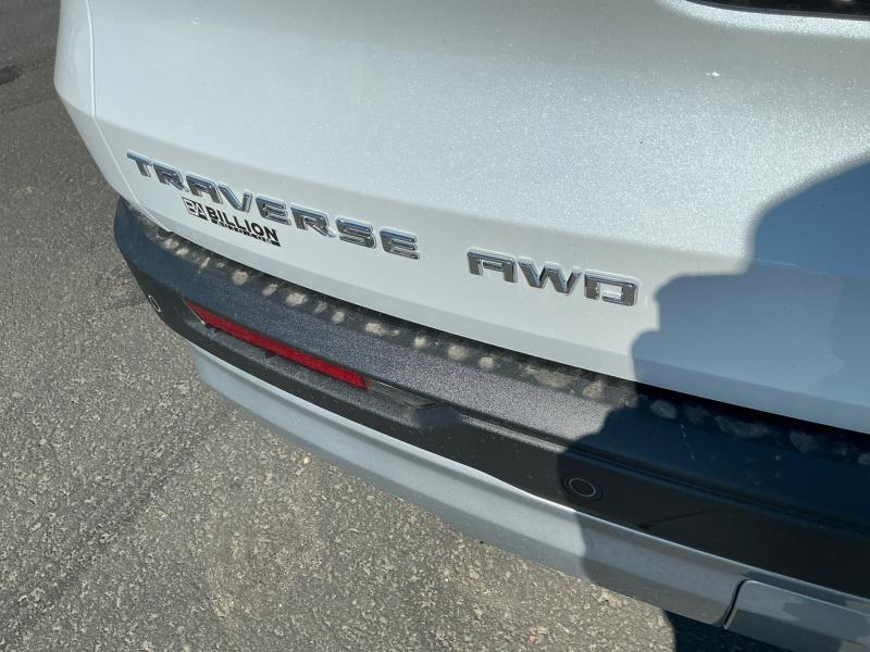 new 2026 Chevrolet Traverse car, priced at $48,314