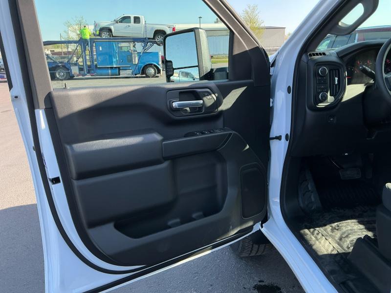 new 2025 Chevrolet Silverado 3500 car, priced at $53,240