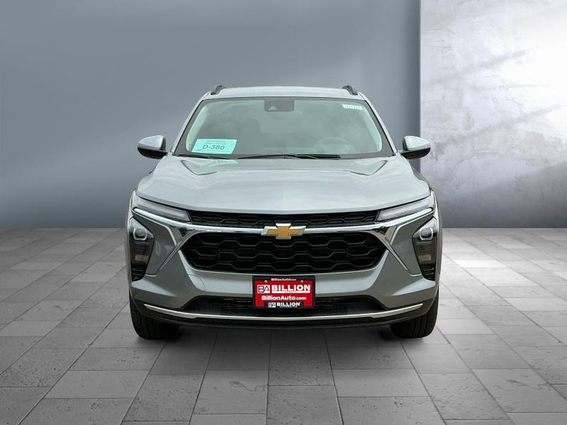 new 2025 Chevrolet Trax car, priced at $25,884