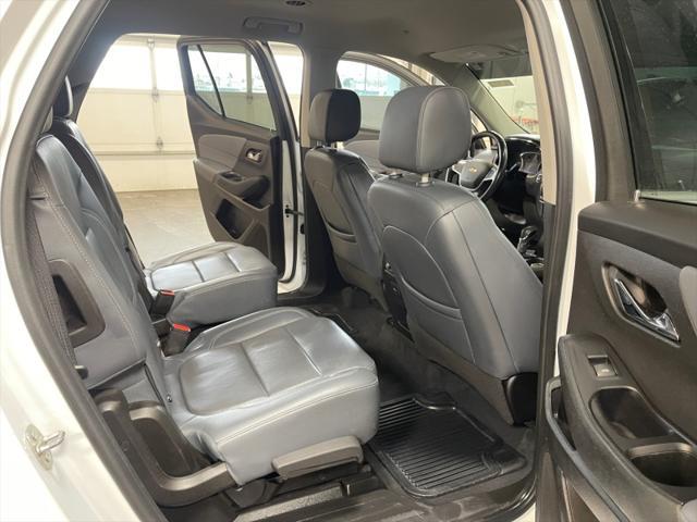 used 2021 Chevrolet Traverse car, priced at $32,499