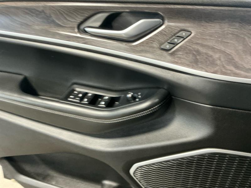 used 2021 Jeep Grand Cherokee L car, priced at $27,999