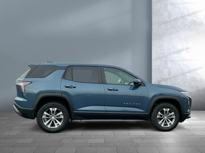 new 2026 Chevrolet Equinox car, priced at $35,119
