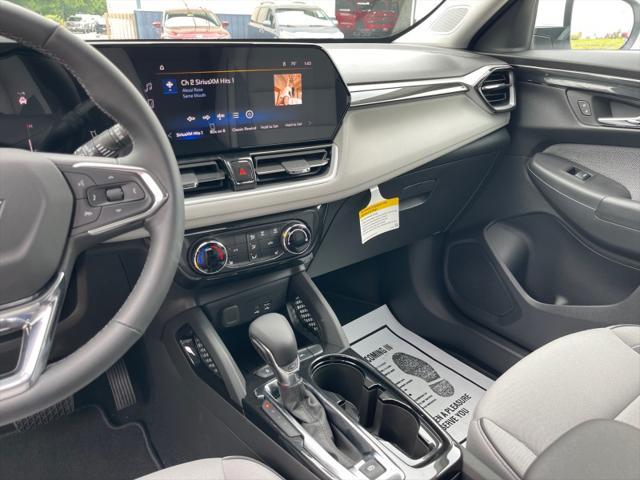 new 2025 Chevrolet TrailBlazer car, priced at $26,984
