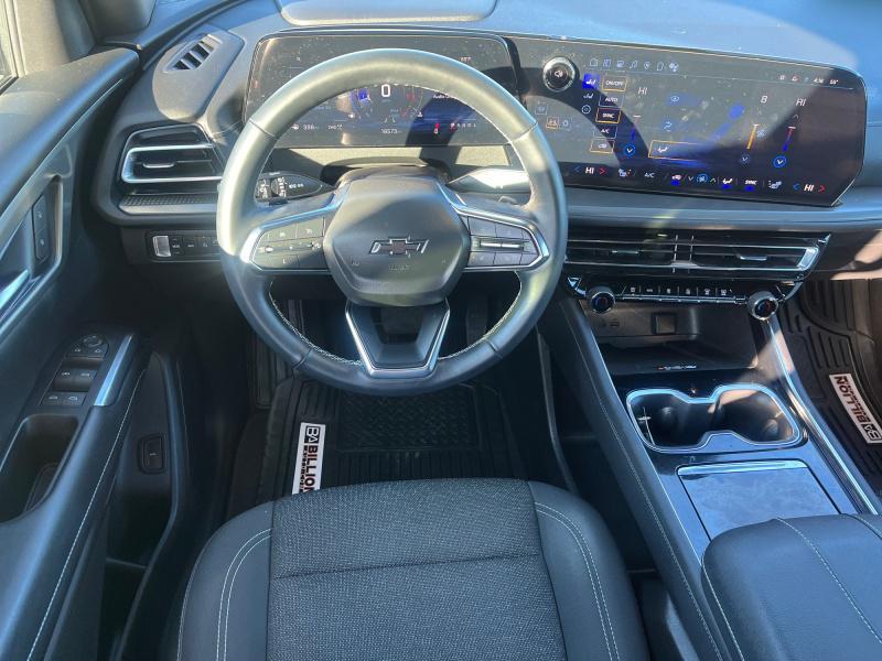 used 2024 Chevrolet Traverse car, priced at $41,799