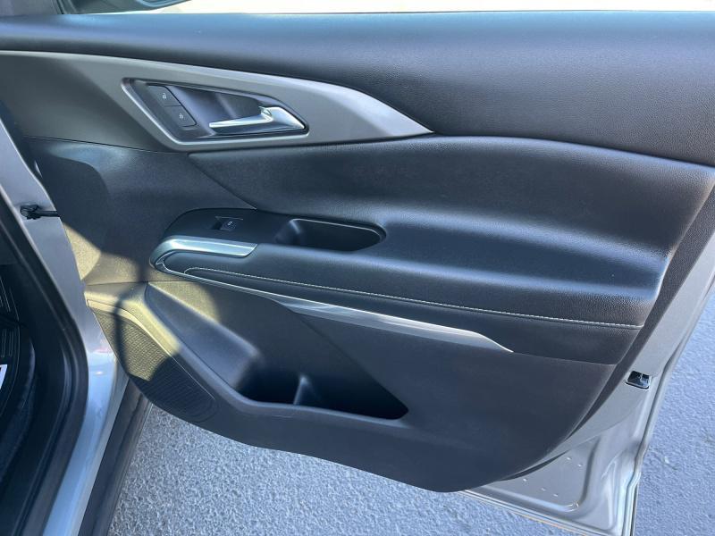 used 2024 Chevrolet Traverse car, priced at $41,799