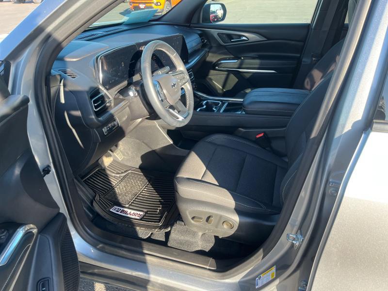 used 2024 Chevrolet Traverse car, priced at $41,799