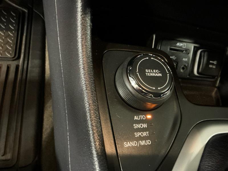 used 2018 Jeep Cherokee car, priced at $17,999