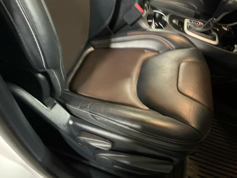 used 2018 Jeep Cherokee car, priced at $17,999