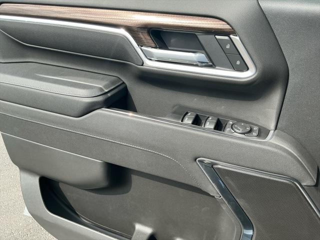 new 2025 Chevrolet Silverado 2500 car, priced at $77,304